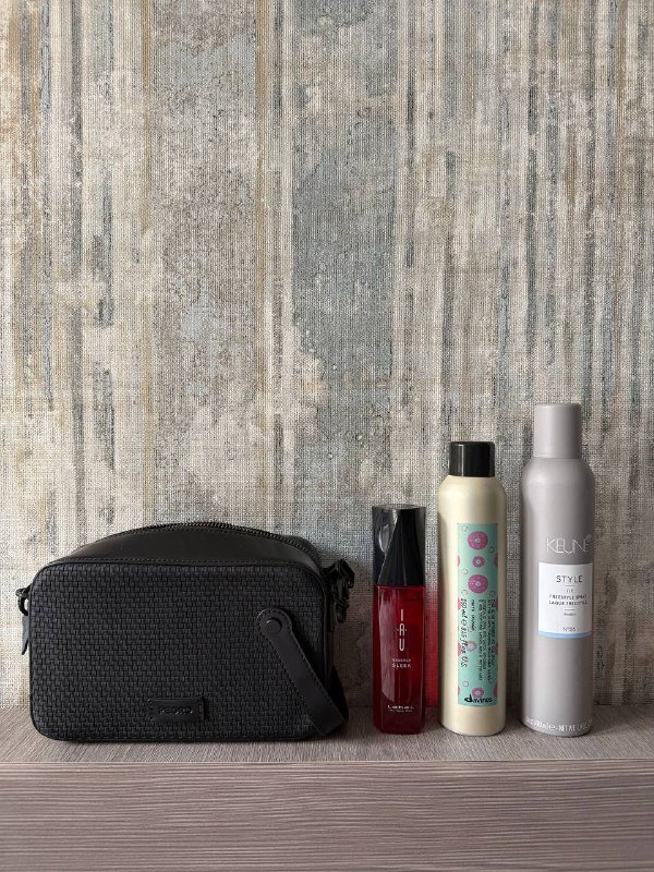 Davines More Inside Spray, KEUNE Style Lac, Lebel Essence Sleek, Pedro Bag
