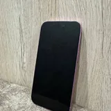 iPhone 16 розовый 3