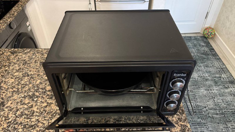 Духовка Franko 6