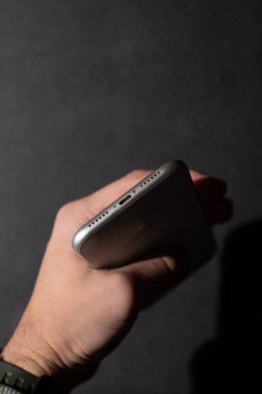 Iphone XR 128GB White for Sale 9