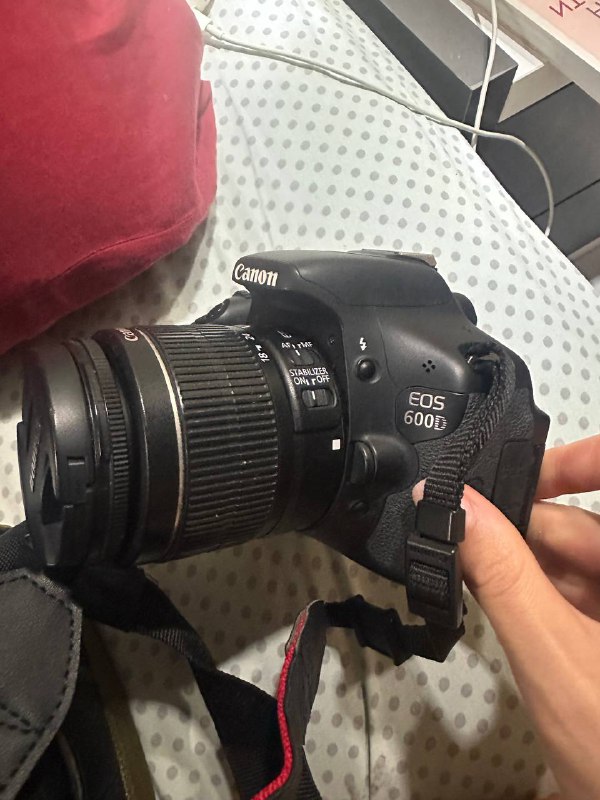 Фотоаппарат Canon 600d