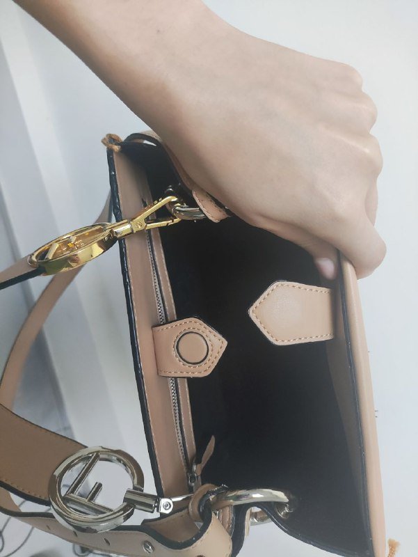 Сумка Фенди женская бежевая 2