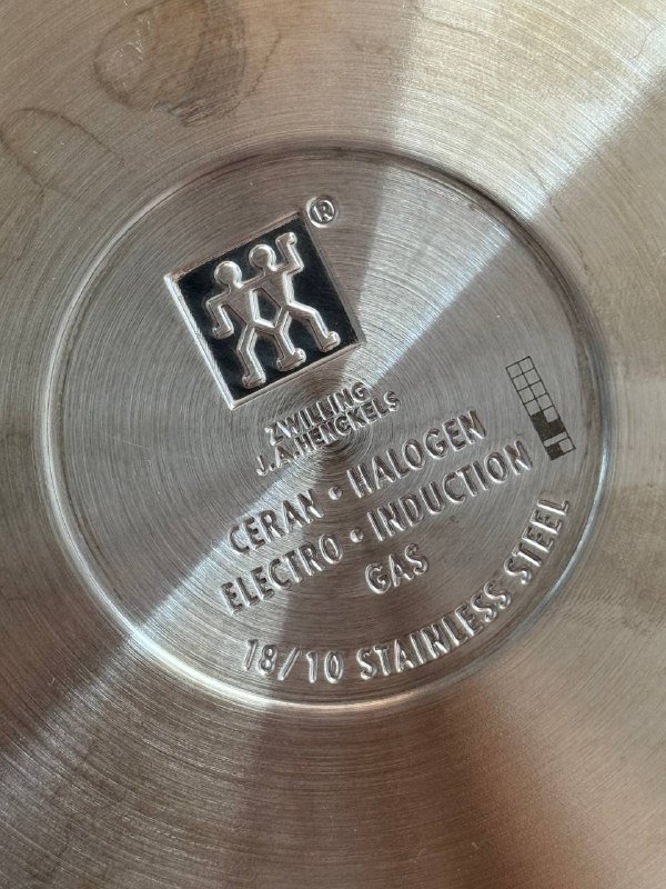 набор кружек, сковородка, книги, мфр ролл 3