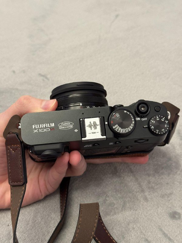 Фотоаппарат Fujifilm X100VI с аксессуарами 5