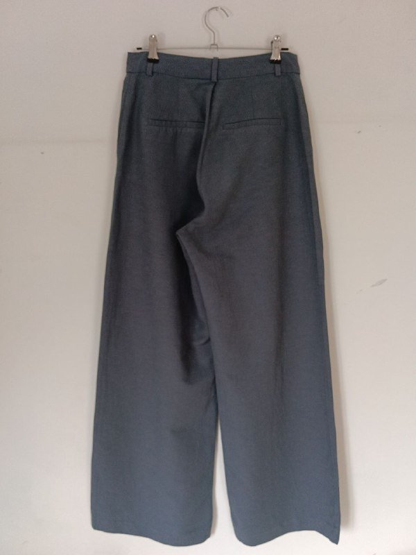 Джинсы, брюки, комплект шорты и жилет, сумка 4