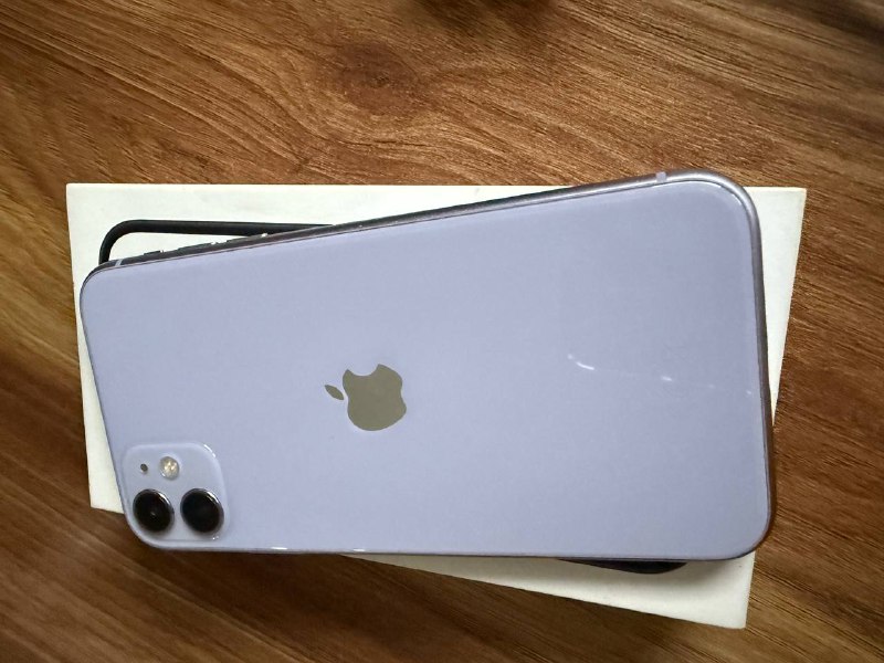 iPhone 11 128 Гб 4