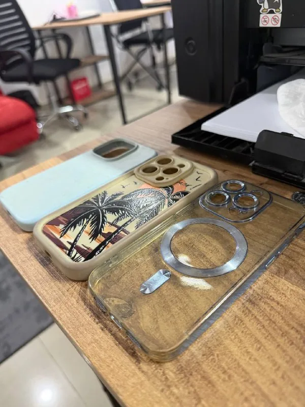 Чехлы для iPhone 16 Pro