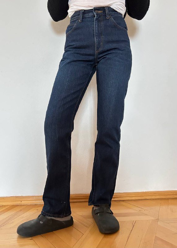 Джинсы Zara Flare High Rise, Джинсы Uniqlo U Straight, Платье Gate31 3