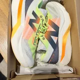 Новые беговые кроссовки New Balance FuelCell SuperComp Elite v4 2