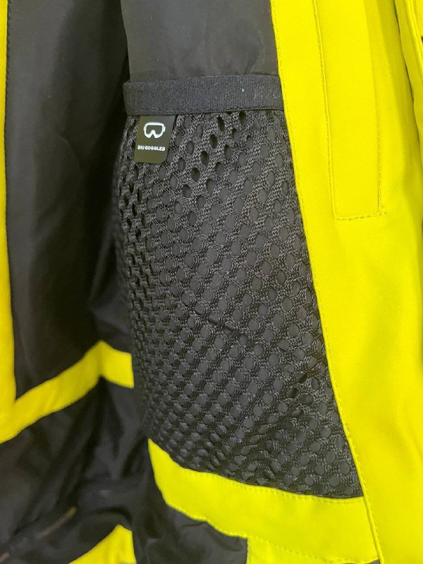 Зимняя куртка Hign experience 140 размер 6