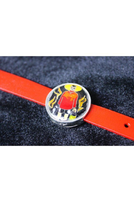 Натуральные кожаные браслеты с серебряными кулонами 6