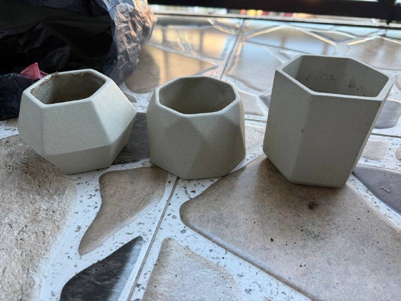 Кашпо и горшки разных размеров и материалов 5