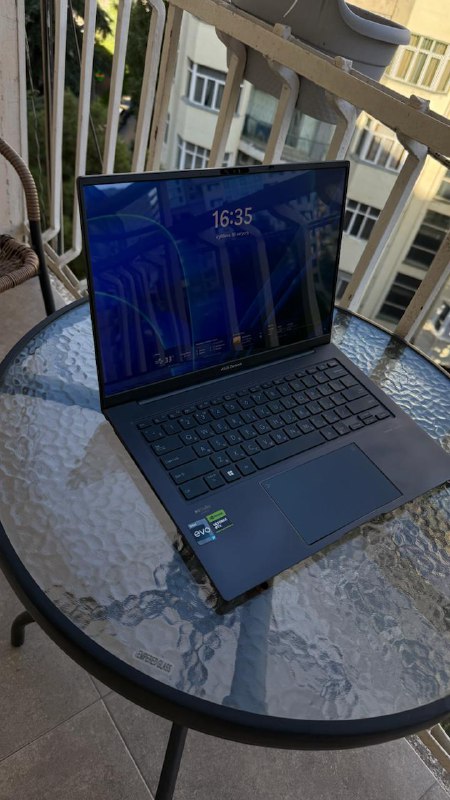 Asus Zenbook 14 UX3404V ноутбук 3