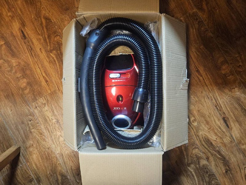 Пылесос Haeger HG8661 2400W 3