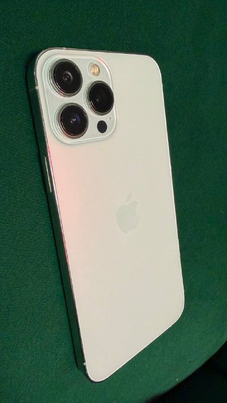 iPhone 13 Pro Max 512 GB с аксессуарами