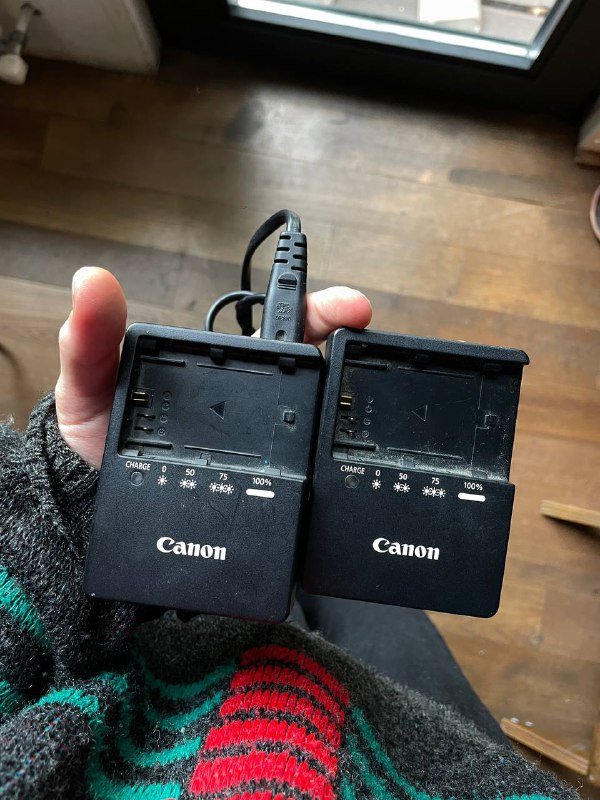 Зарядные устройства Canon