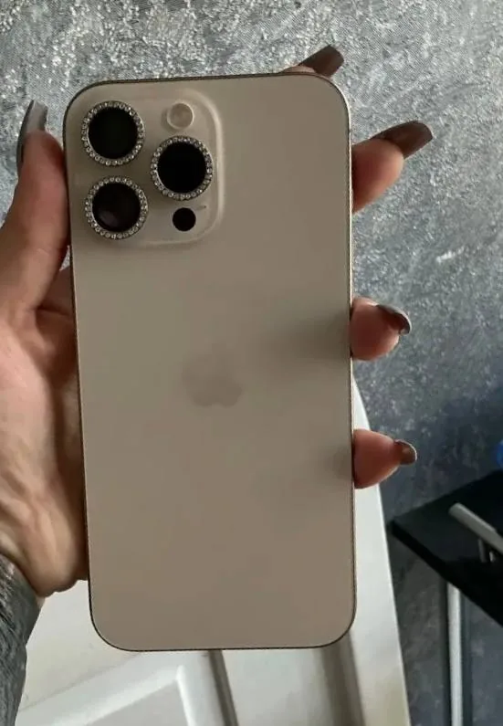 iPhone 16 Pro Max 1 ТБ 1