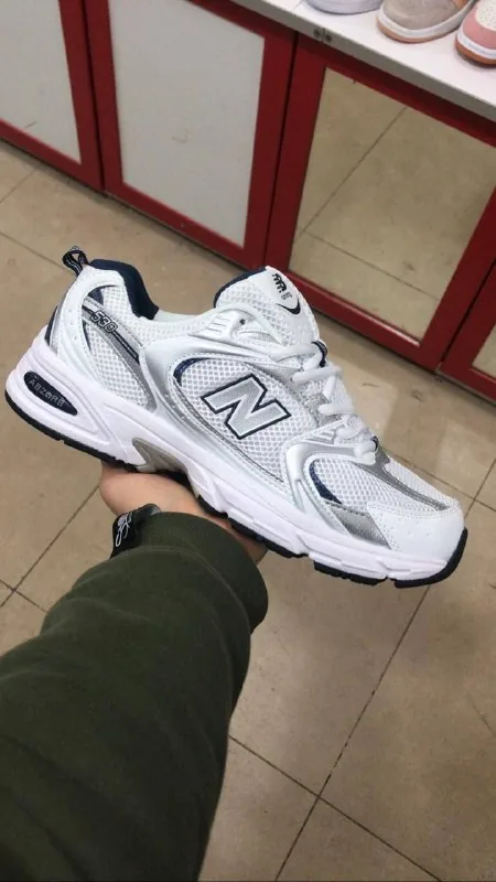 Новые кроссовки 1
