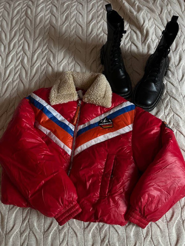 ботинки Charles&Keith, пуховик Bershka