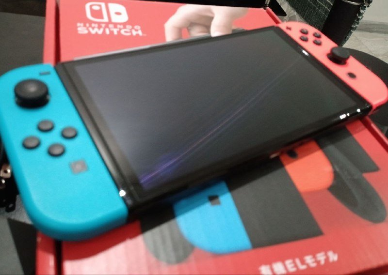 Nintendo Switch OLED консоль с комплектом