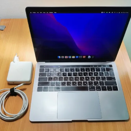 MacBook Pro 13" 2016 с Touch Bar, 4 USB-C