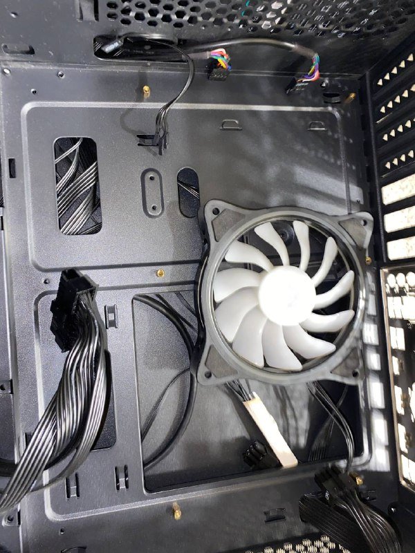 Корпус с LED вентиляторами и блоком питания DeepCool 4