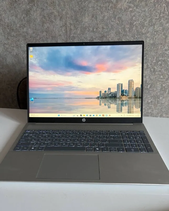 HP Pavilion 16 ноутбук 1