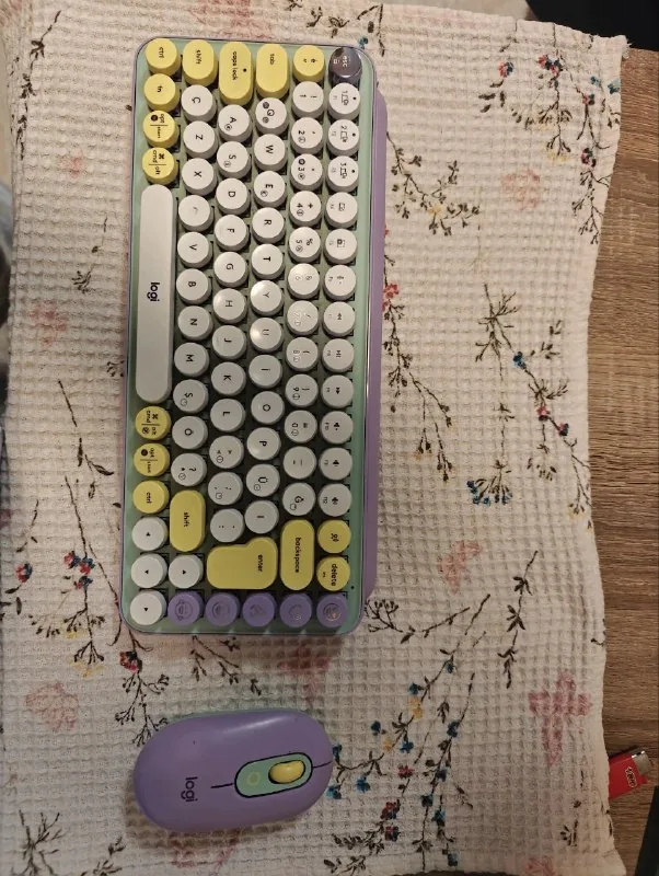 Logitech POP Keys, мышь Logi Pop 1