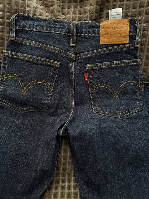 Бомбер, лоферы, кроссовки, куртка, босоножки 7