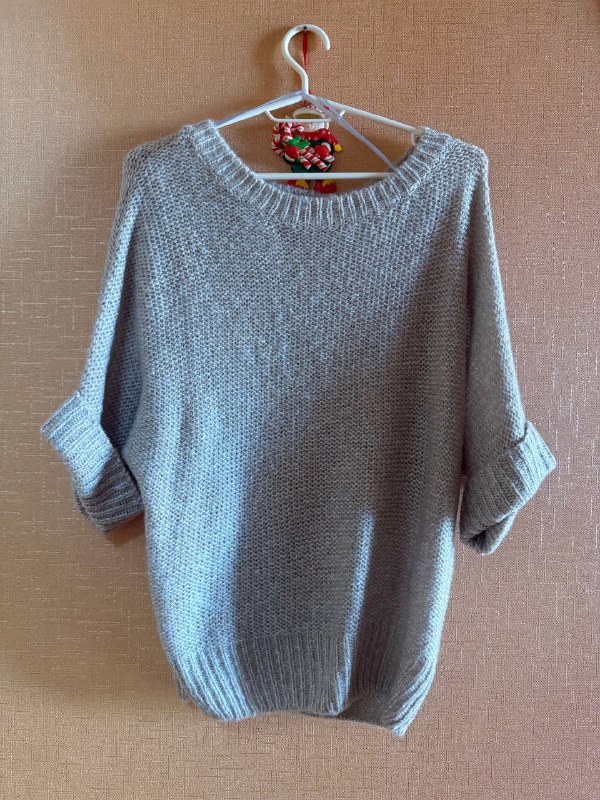 Женские свитера три штуки 2