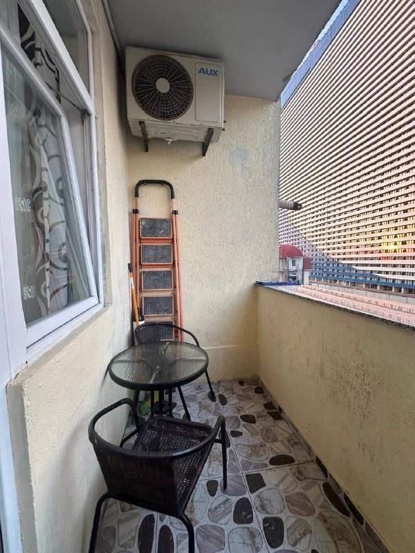 2-комнатная квартира с отдельной спальней в Батуми 7