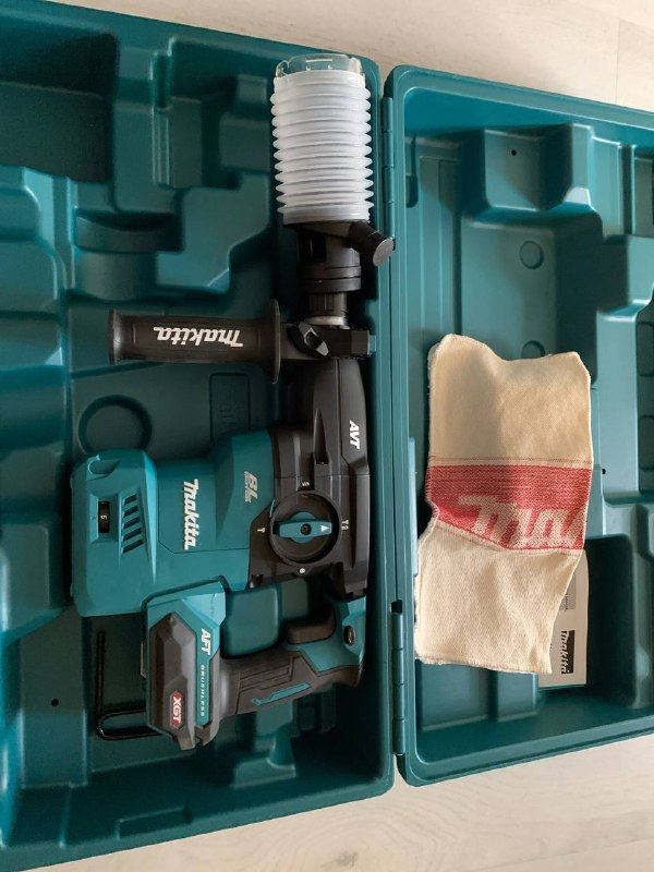 Перфоратор Makita HR008GZ02 2