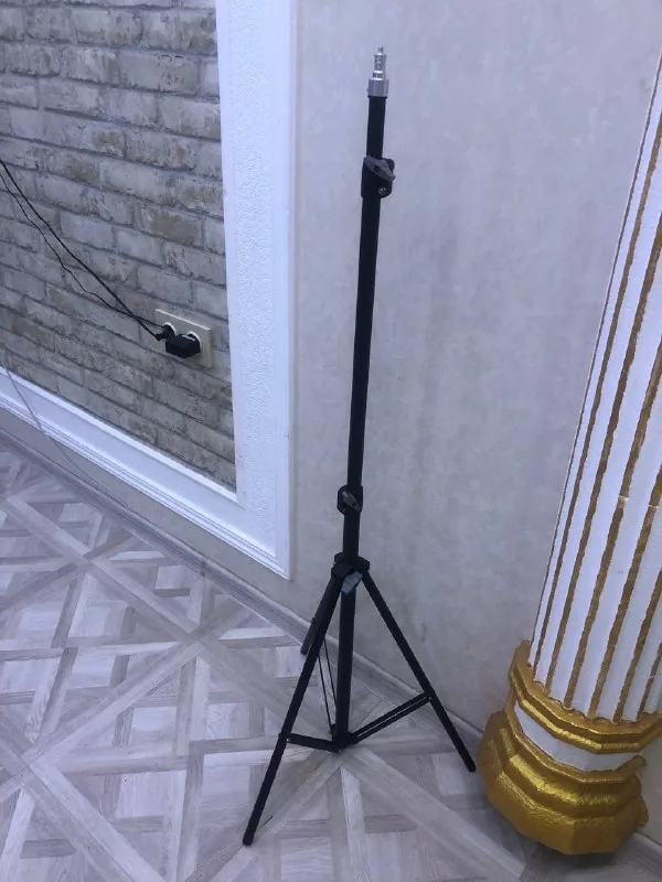 Штатив, большая кольцевая лампа 1