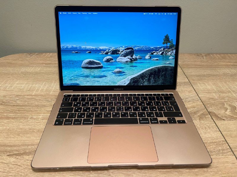 MacBook Air 13 2020 M1, кейс, чехол, питание
