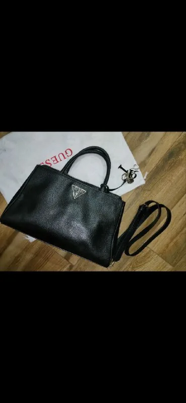 Сумка Guess 1
