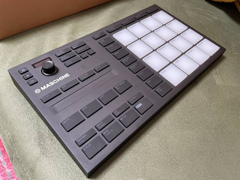 Native Instruments Maschine Micro MK3