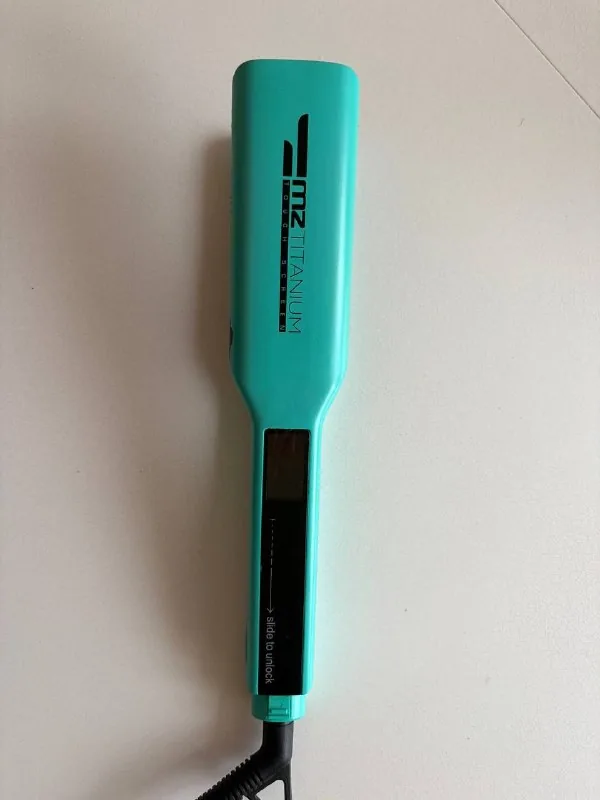 Выпрямитель для волос MZ Titanium 1