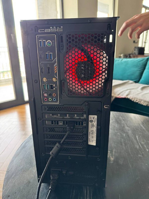 Компьютеры с процессором AMD Ryzen 7 5800X3D, RTX 4070 Ti 3