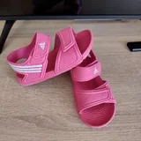 Розовые сандалии Adidas 1