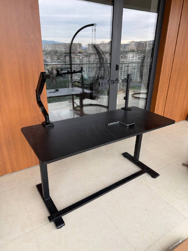 Компьютерный стол, кронштейн лапа, обычный кронштейн