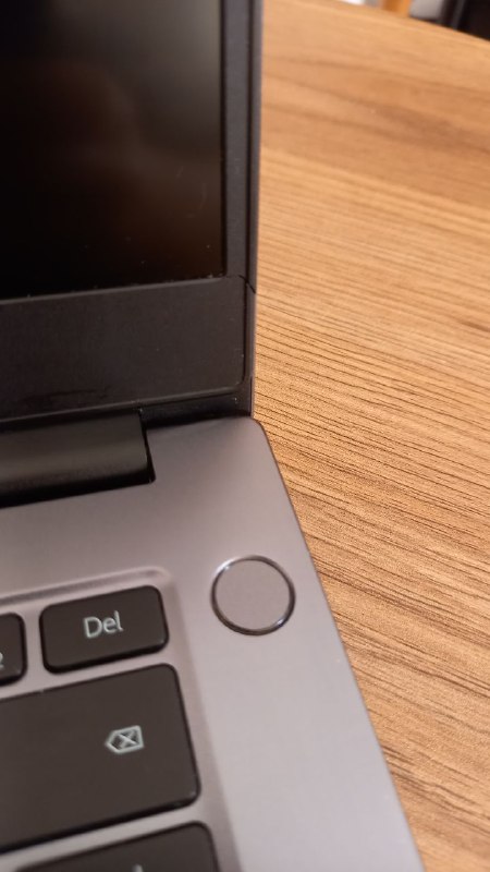 Ноутбук HONOR MagicBook 14 AMD Ryzen 5 8GB 256GB SSD 4