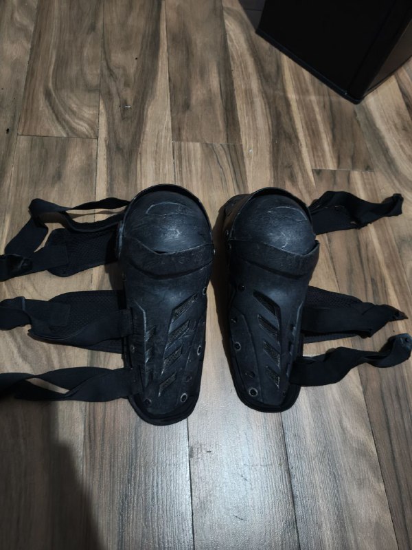 Наколенники шарнирные б/у 2