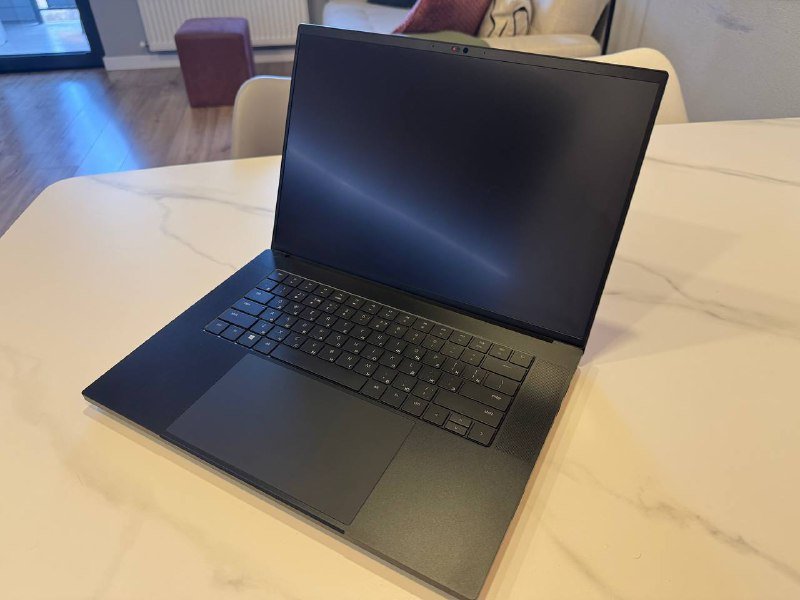 Razer Blade 16 2023 RTX 4080 i9 32 GB ноутбук