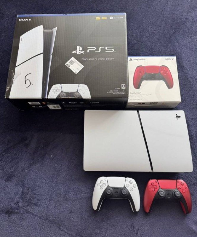 Игровая консоль PlayStation 5 Slim Digital 1 ТБ, 2 геймпада