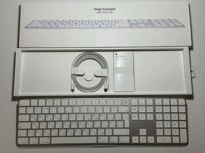 Клавиатура Apple Magic Keyboard с Touch ID 1