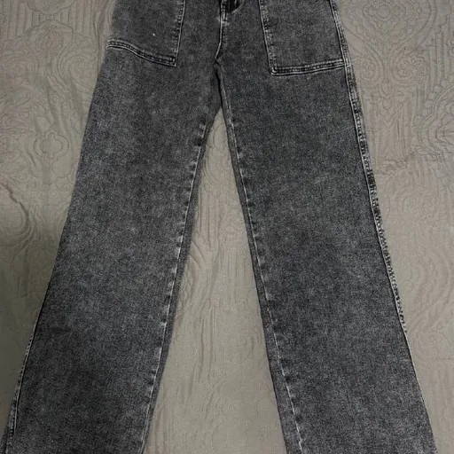 Женские джинсы