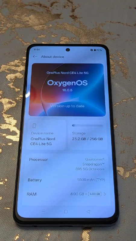 OnePlus Nord CE4 Lite 1