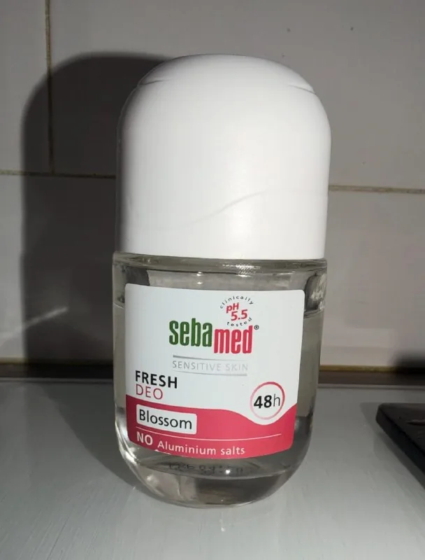 Дезодорант Sebamed, маска для волос Mera Amla 1
