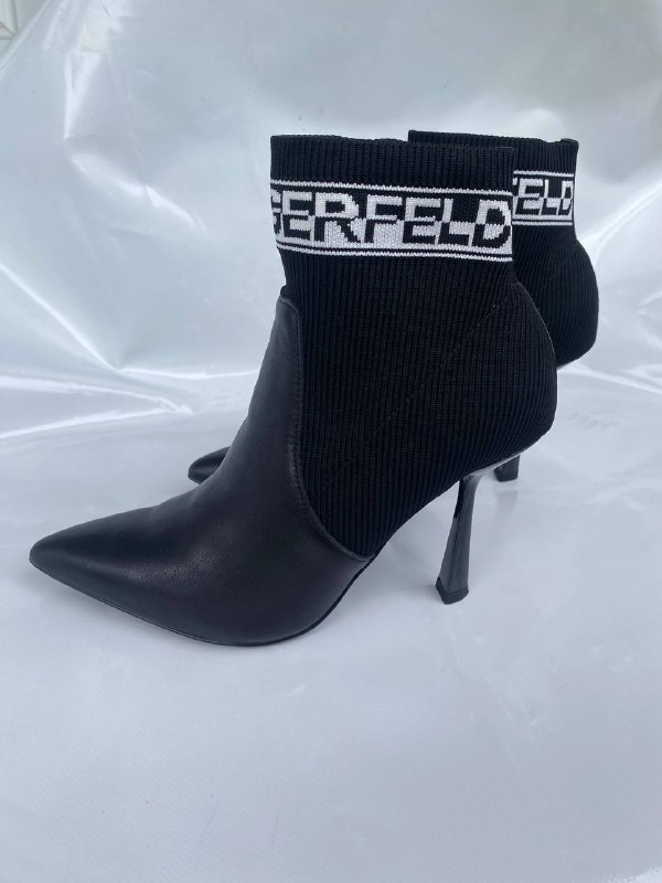 Полусапожки, ботильоны, сандалии, подвески, платок, жилетка джинсовая, шорты джинсовые 2