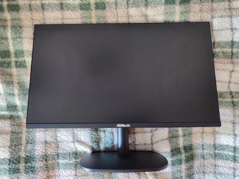 ASRock CL25FF 24.5" monitor 1
